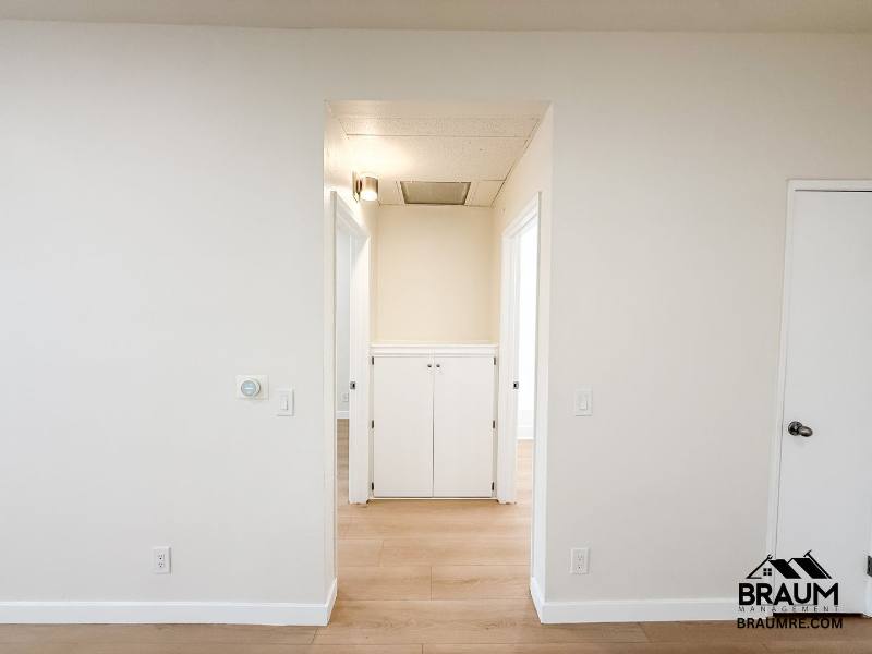 Apartment for rent at 11459 Collins St #115, North Hollywood, CA 91601