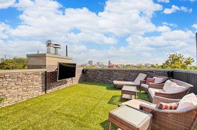 Apartment for rent at 1500 W Huron St #C, Chicago, IL 60642