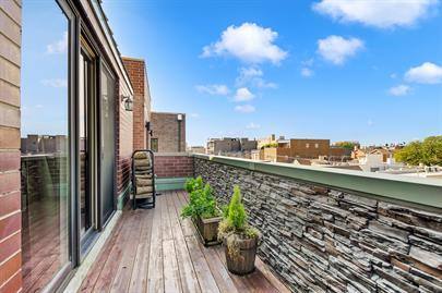 Apartment for rent at 1500 W Huron St #C, Chicago, IL 60642