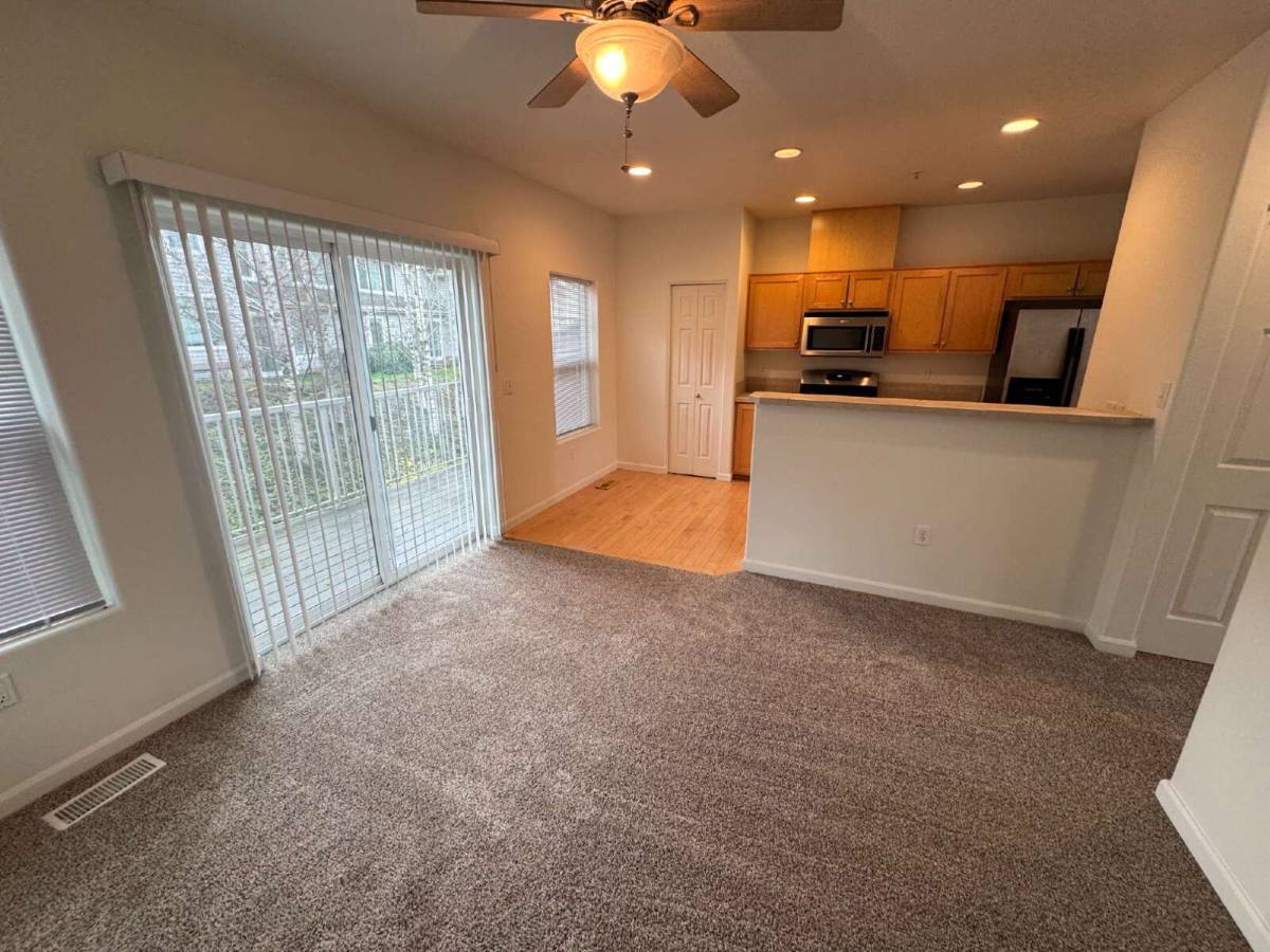 Townhouse for rent at 10779 SW Canterbury Lane #101, Portland, OR 97224