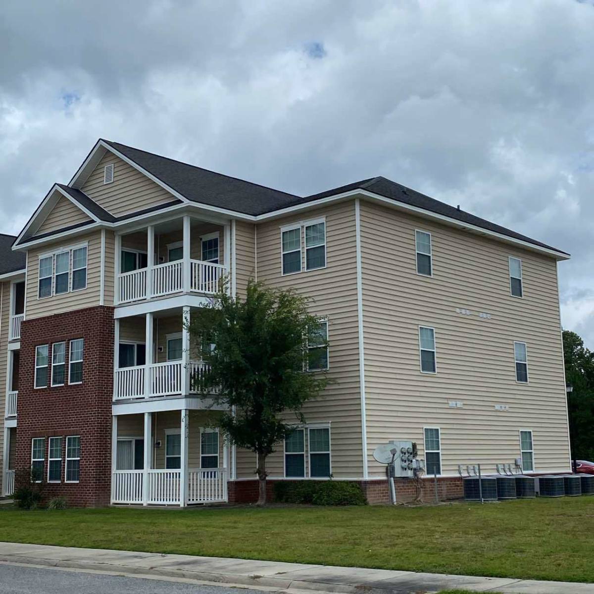 Apartment for rent at 400 Telfair Dr #201, Hinesville, GA 31313