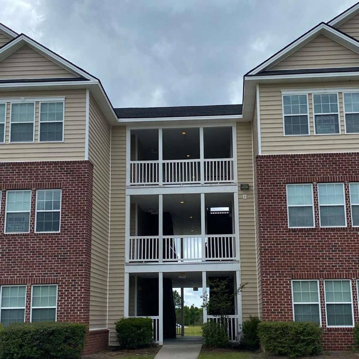 Apartment for rent at 400 Telfair Dr #201, Hinesville, GA 31313