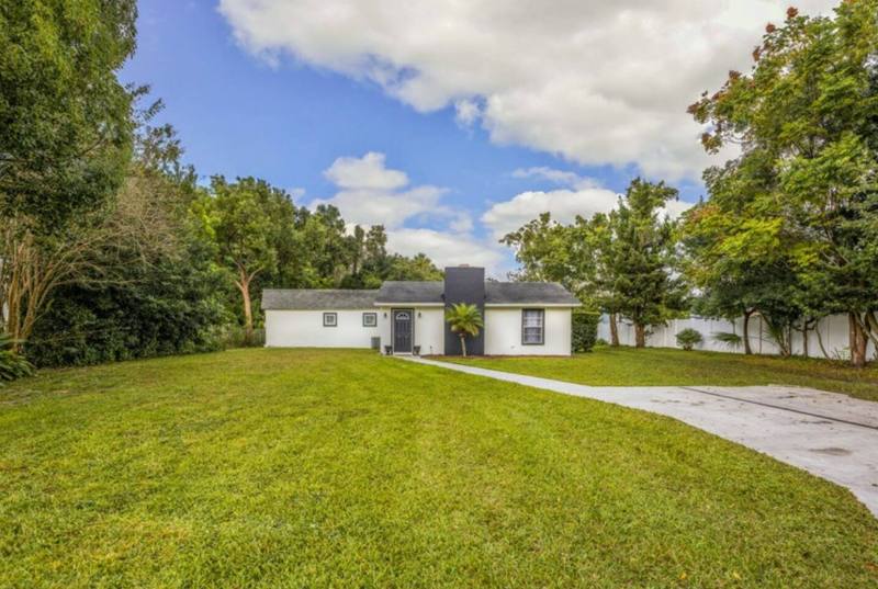 House for rent at 2301 Carlton Dr #1, Orlando, FL 32806