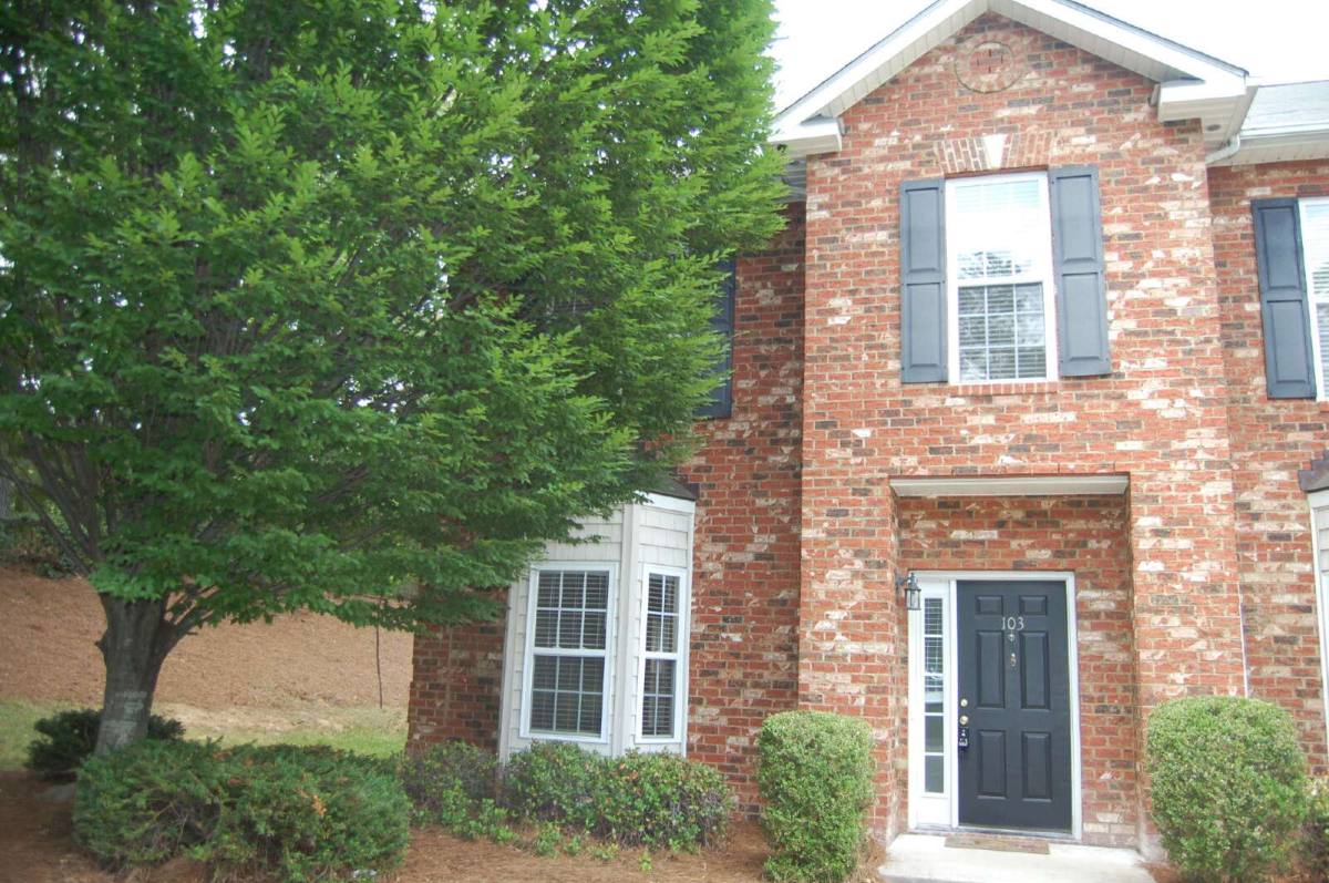 Townhouse for rent at 5234 Hilltop Rd #103, Jamestown, NC 27282