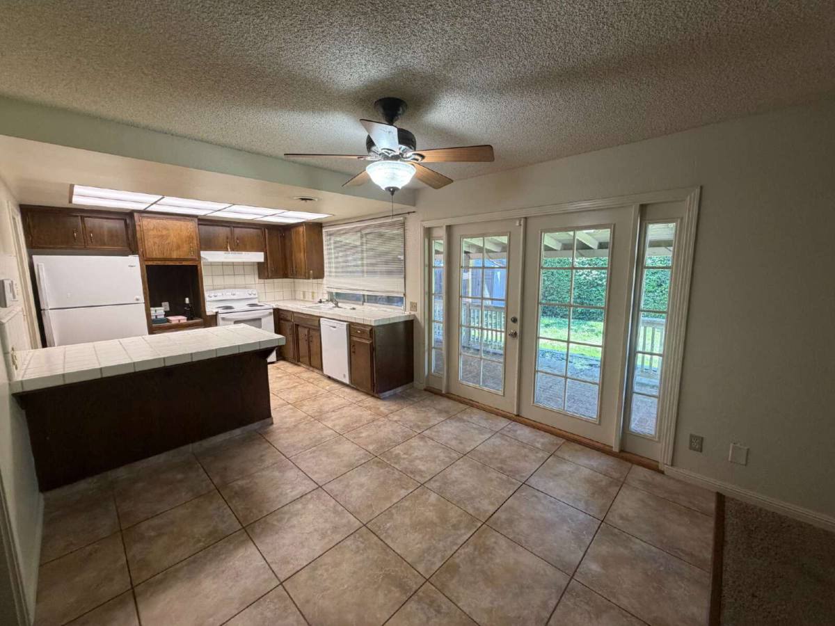 House for rent at 665 Santa Barbara Court, Merced, CA 95348