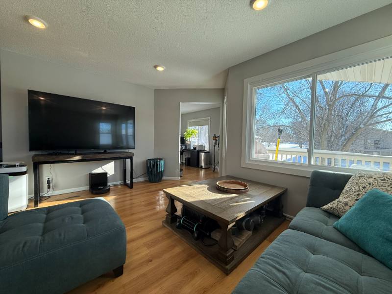 Townhouse for rent at 4125 Goldenrod Lane N, Minneapolis, MN 55441