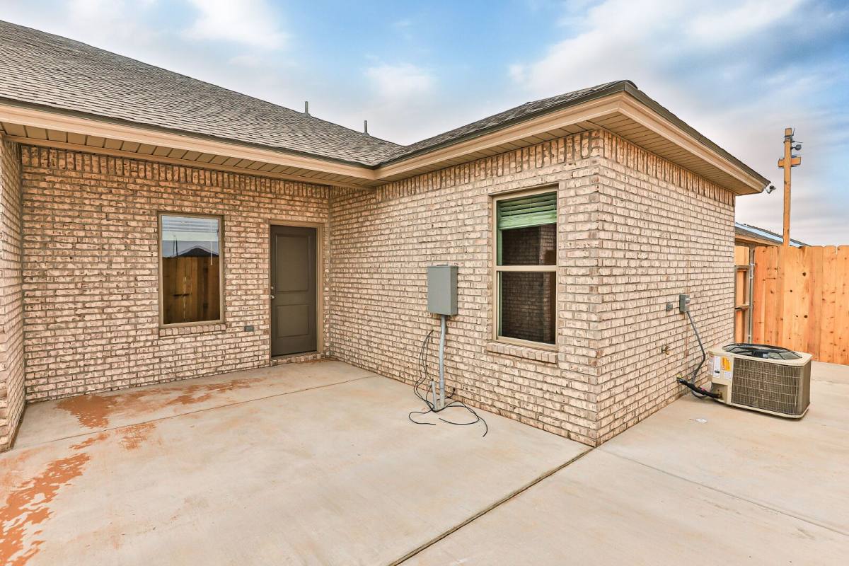 House for rent at 1026 N 7th St, Wolfforth, TX 79382