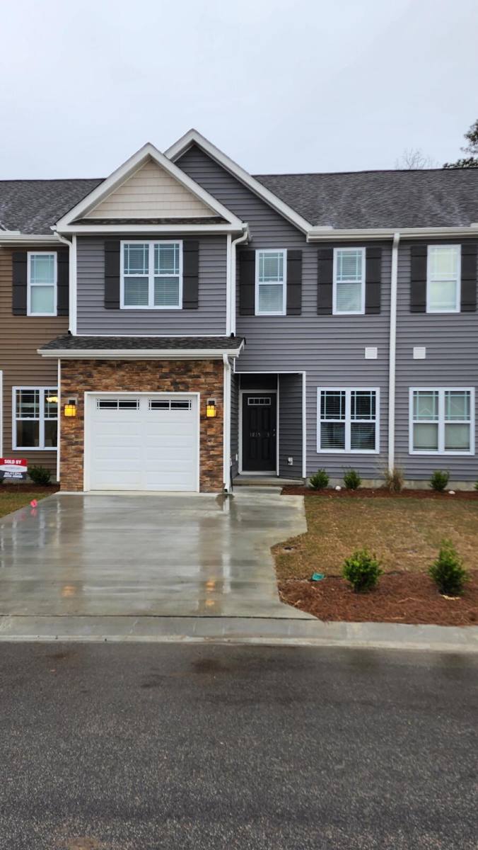 Townhouse for rent at 1815 Fox Den Way #3, Greenville, NC 27858