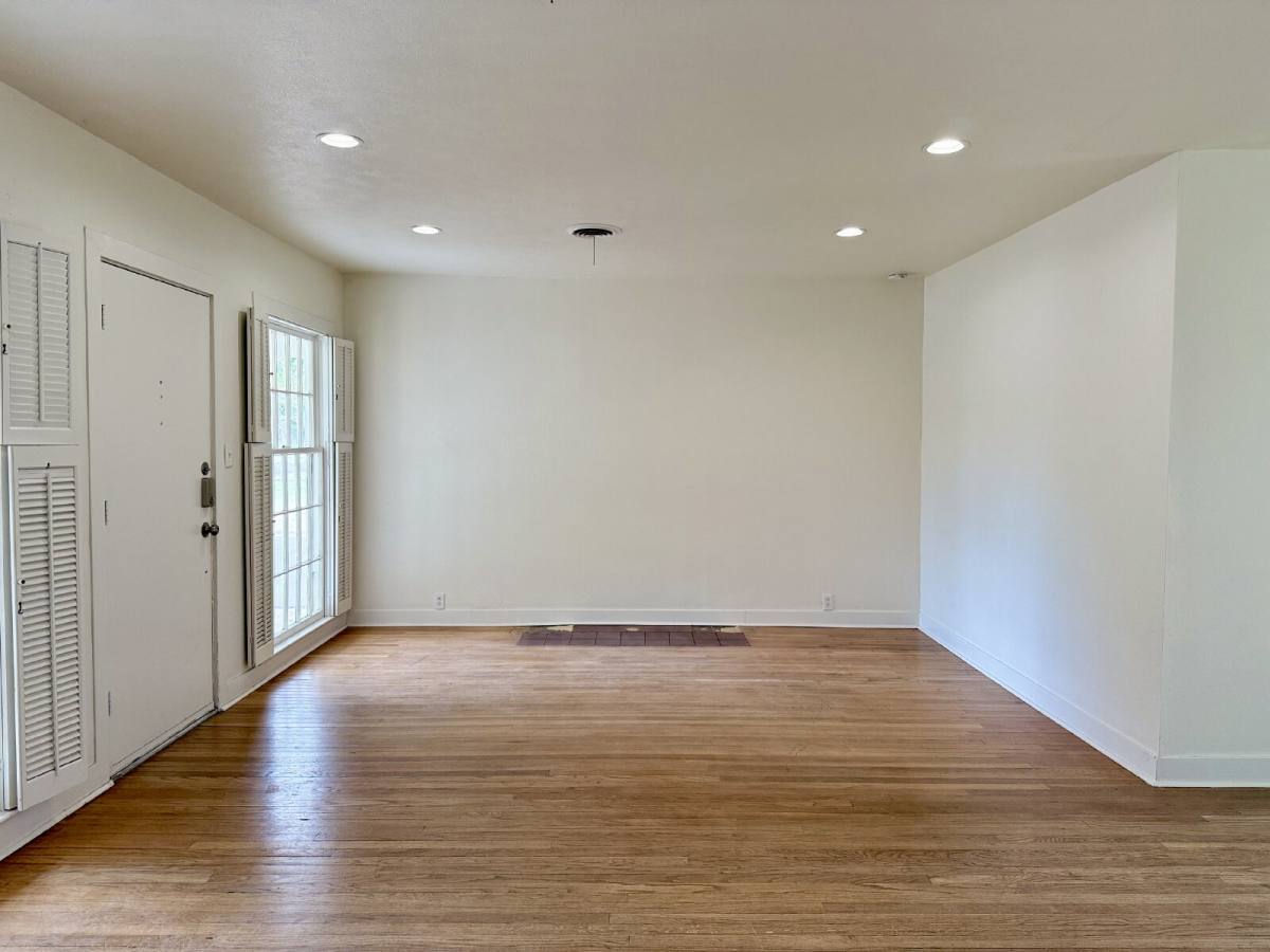 Townhouse for rent at 2832 24th St, Lubbock, TX 79410
