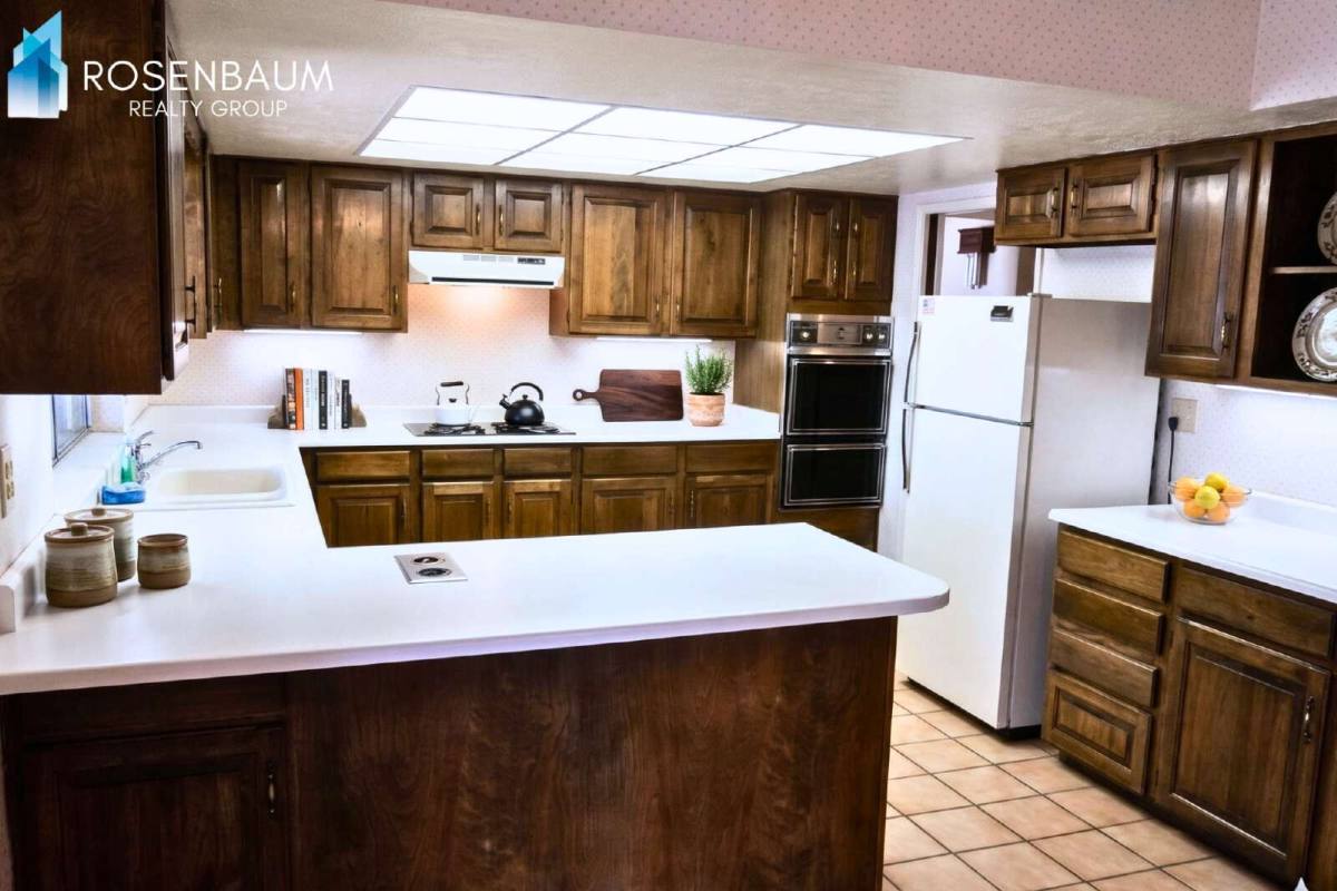 House for rent at 10442 W Avalon Dr, Avondale, AZ 85392