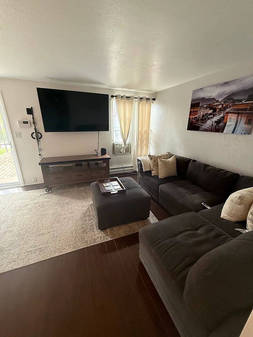 Townhouse for rent at 1565 E 775 S #6, Ogden, UT 84404