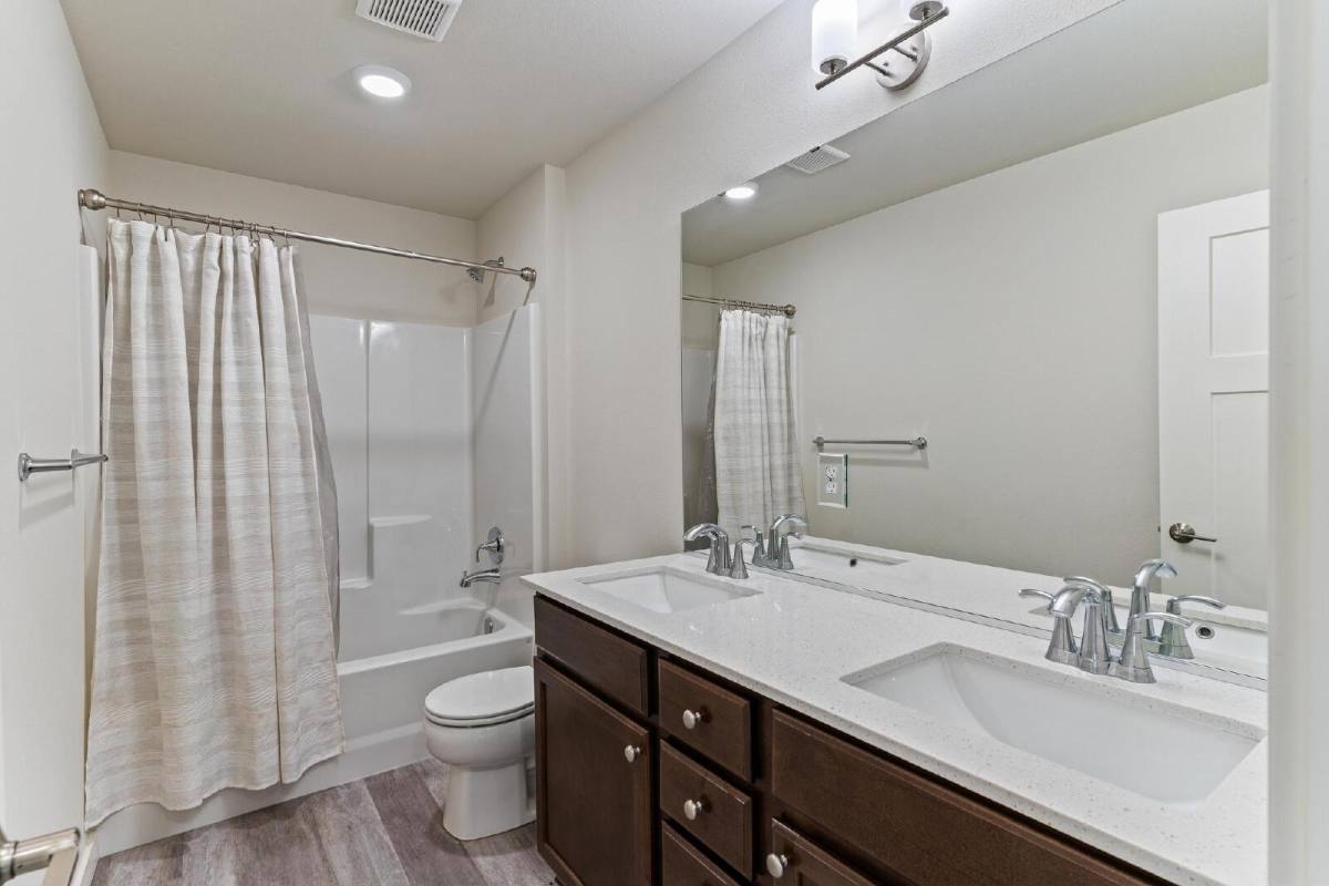 House for rent at 18130 133rd Ave E, Puyallup, WA 98374