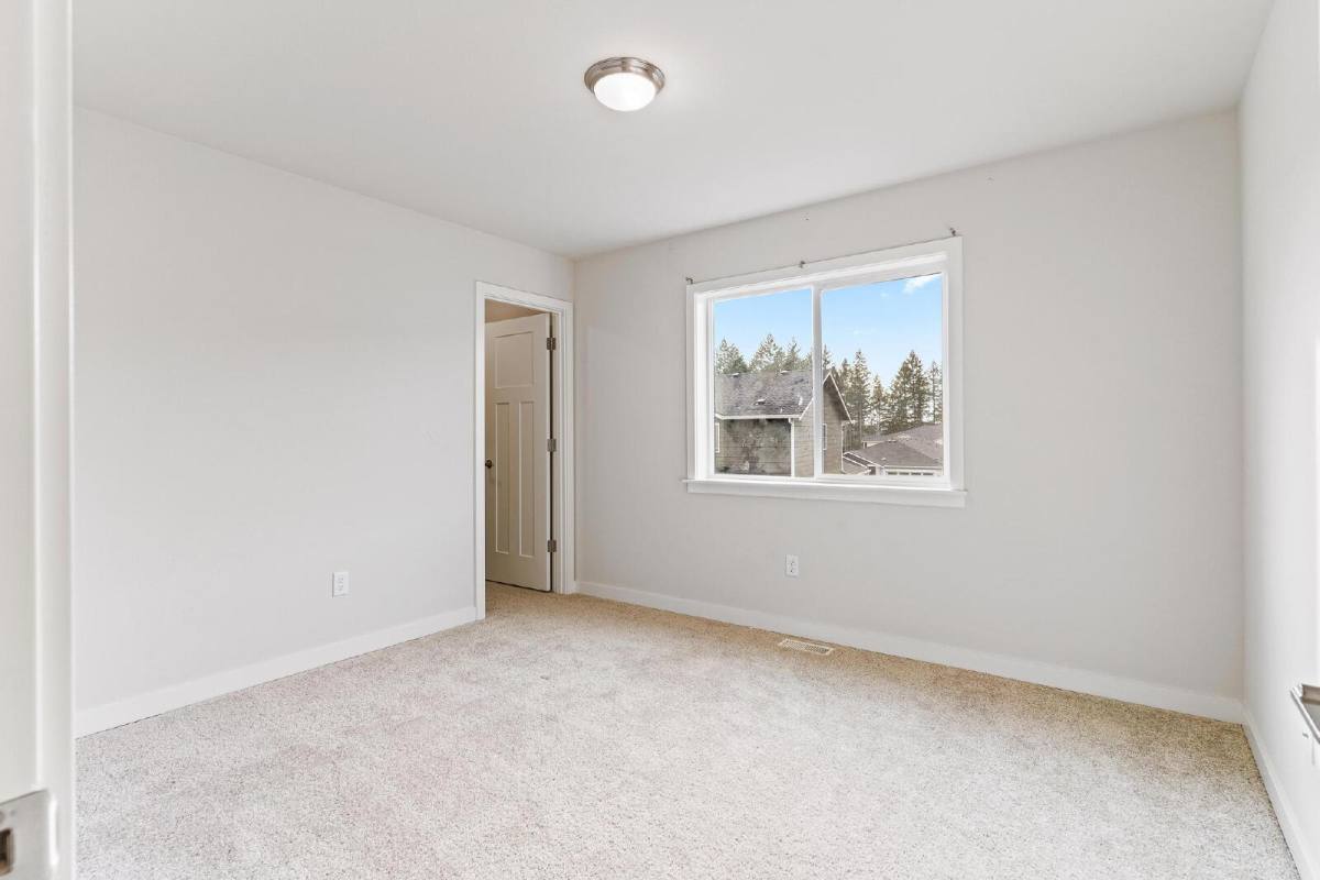 House for rent at 18130 133rd Ave E, Puyallup, WA 98374