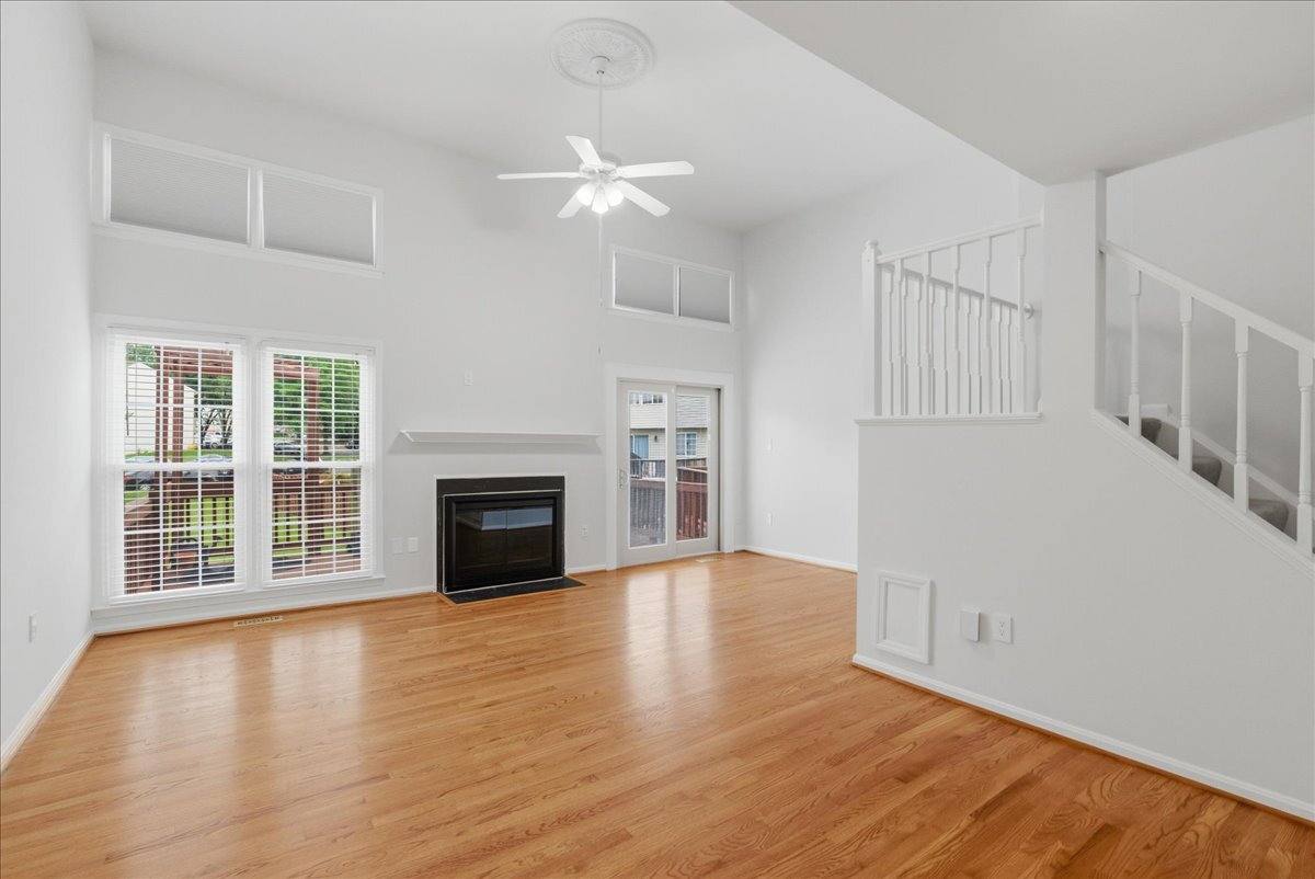 Townhouse for rent at 13937 Middle Creek Place, Centreville, VA 20121