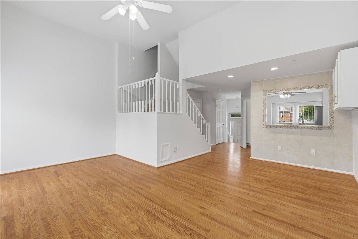 Townhouse for rent at 13937 Middle Creek Place, Centreville, VA 20121