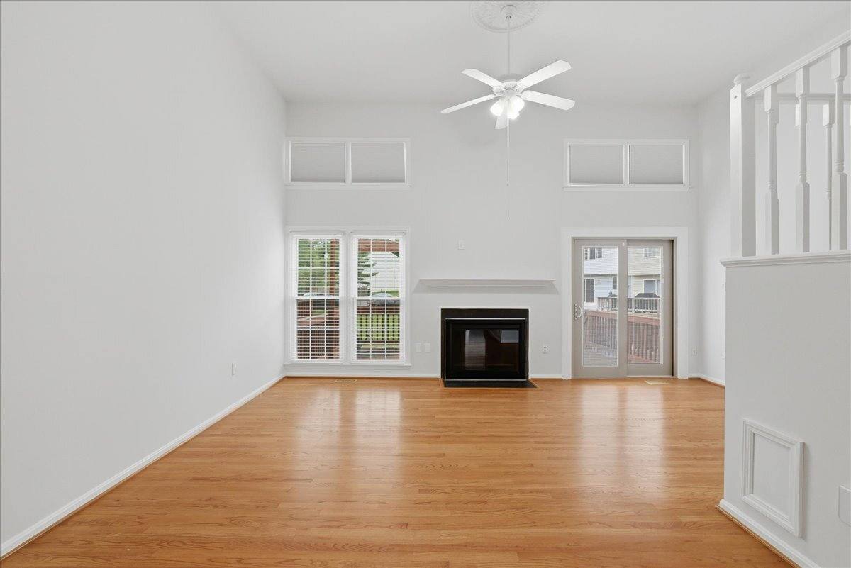 Townhouse for rent at 13937 Middle Creek Place, Centreville, VA 20121