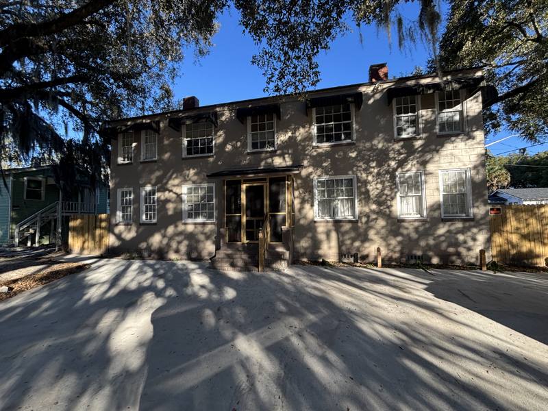 Apartment for rent at 3305 N Laura St, Jacksonville, FL 32206