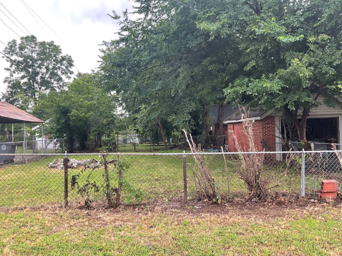 House for rent at 1104 N Gary Place, Tulsa, OK 74110