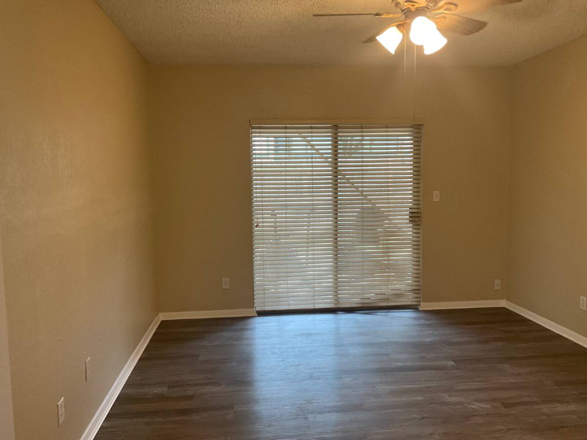 Townhouse for rent at 3230 S Lakewood Ave, Tulsa, OK 74135
