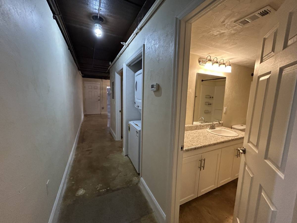 Apartment for rent at 310 Blount St #102, Tallahassee, FL 32301