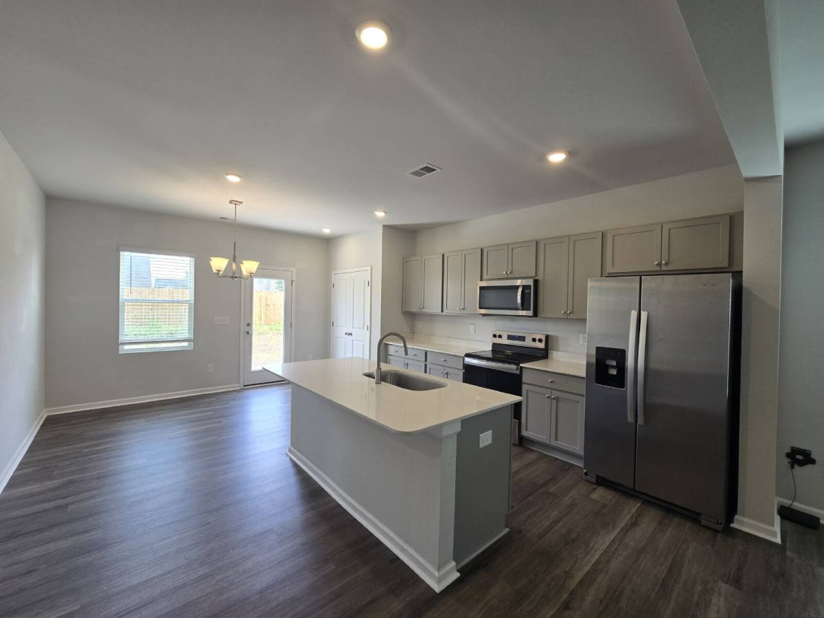 House for rent at 517 Sandy Hollow Dr, Jacksonville, NC 28540