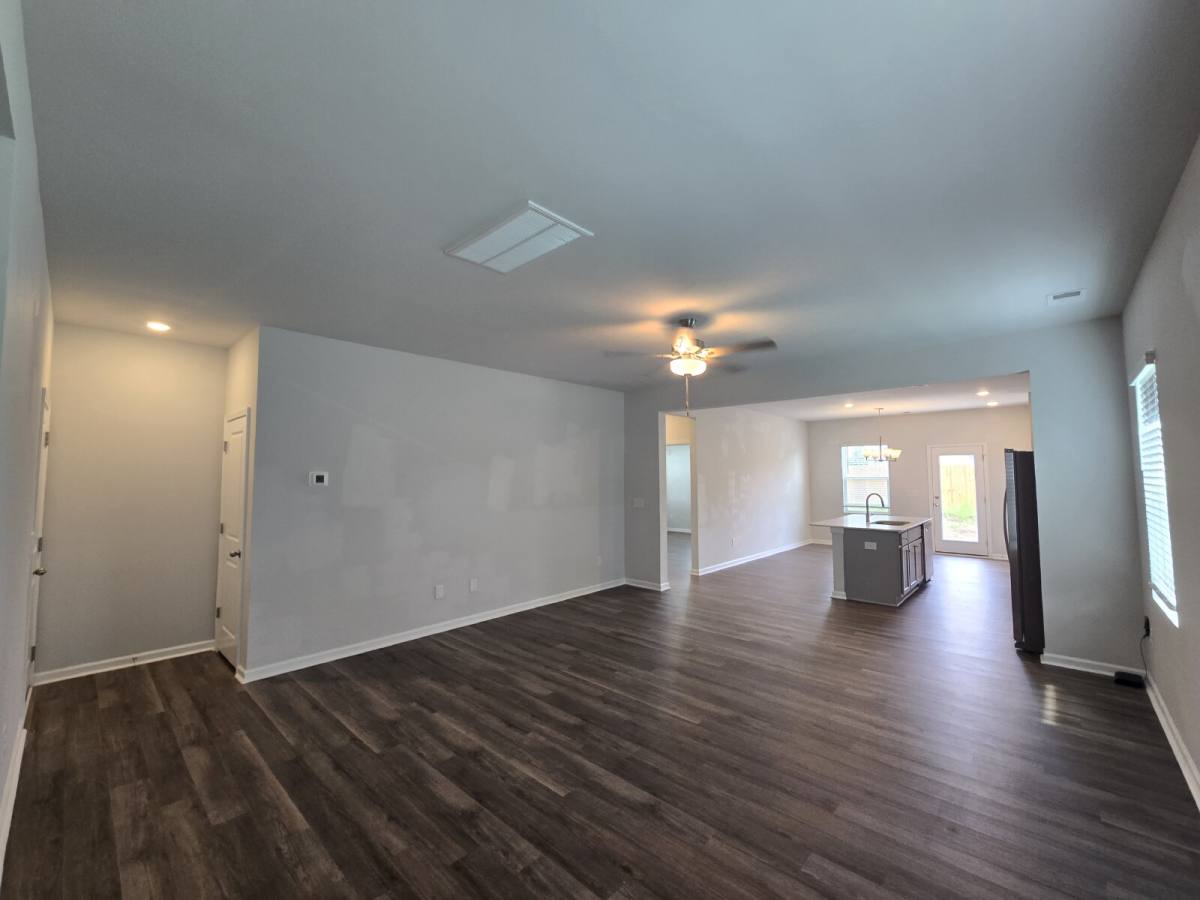 House for rent at 517 Sandy Hollow Dr, Jacksonville, NC 28540