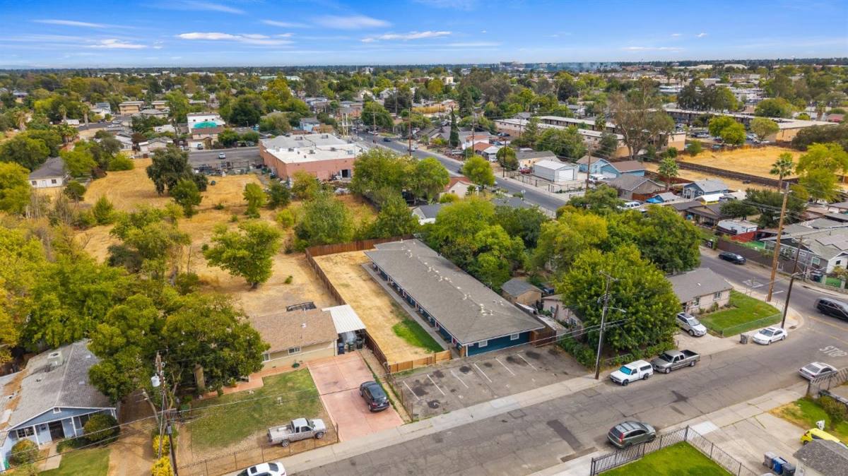 Apartment for rent at 2720 Forrest St #2, Sacramento, CA 95815