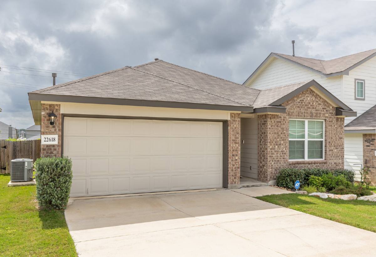 House for rent at 22618 Double Bogey, San Antonio, TX 78261