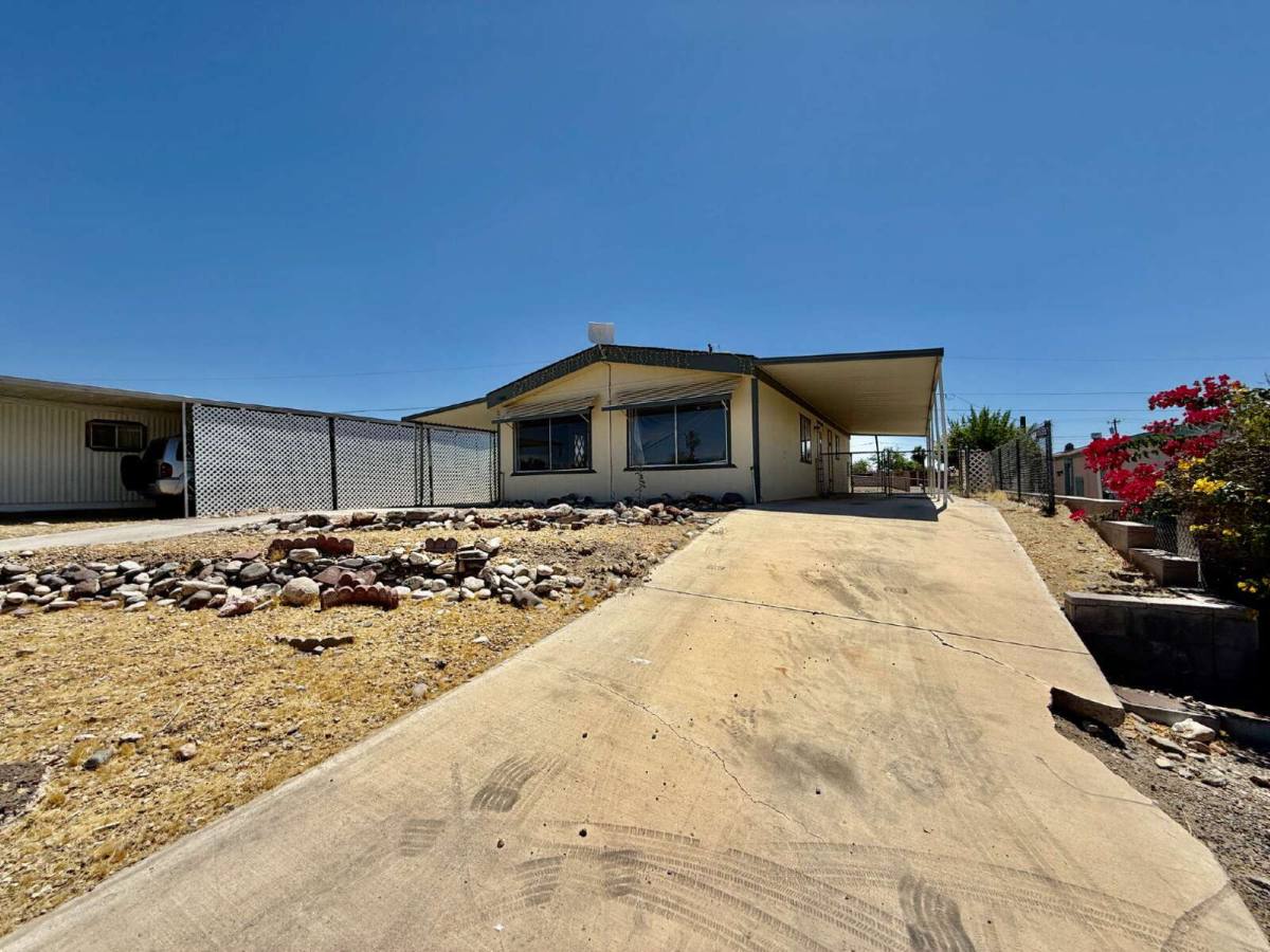 House for rent at 1066 Mobile Lane, Bullhead City, AZ 86442