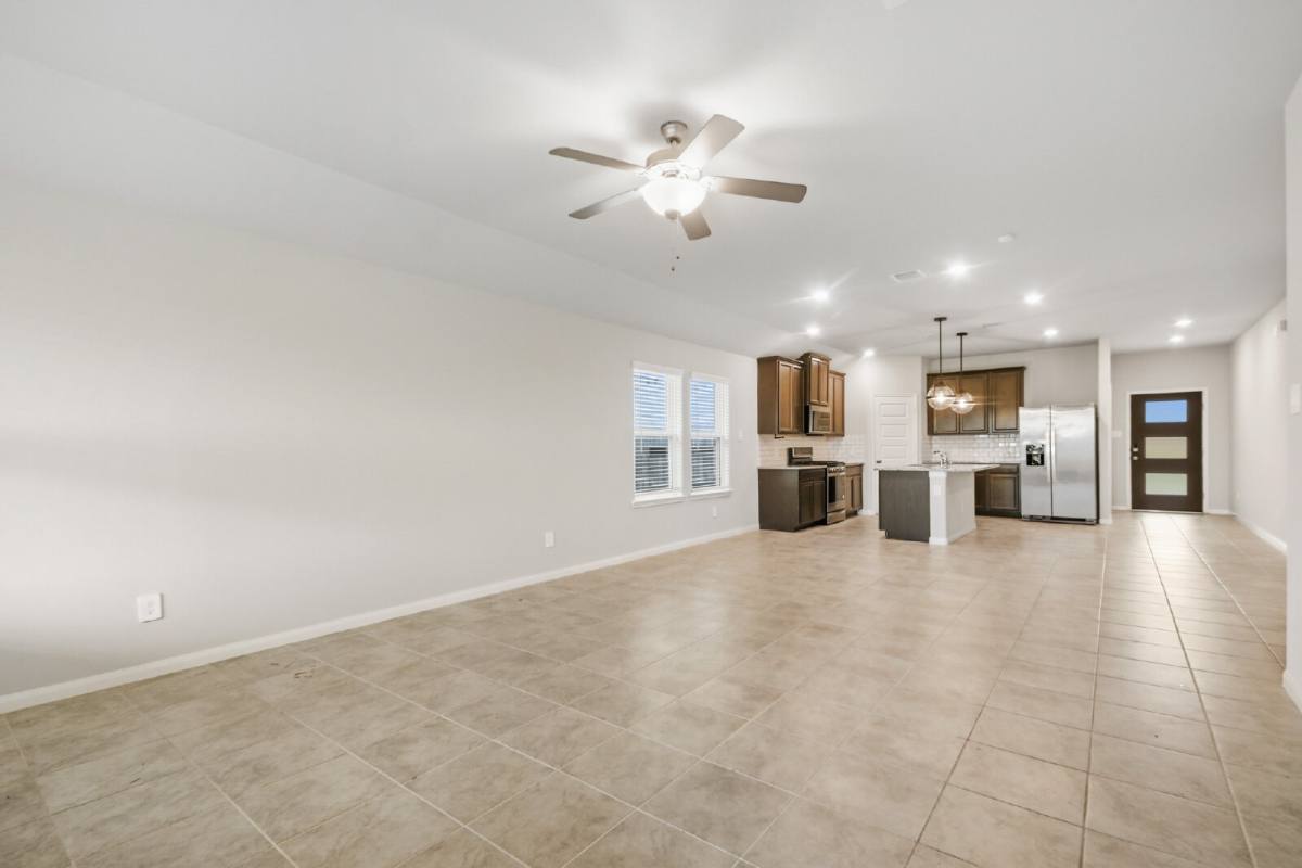House for rent at 1207 Cascade Hills Dr, Rosharon, TX 77583