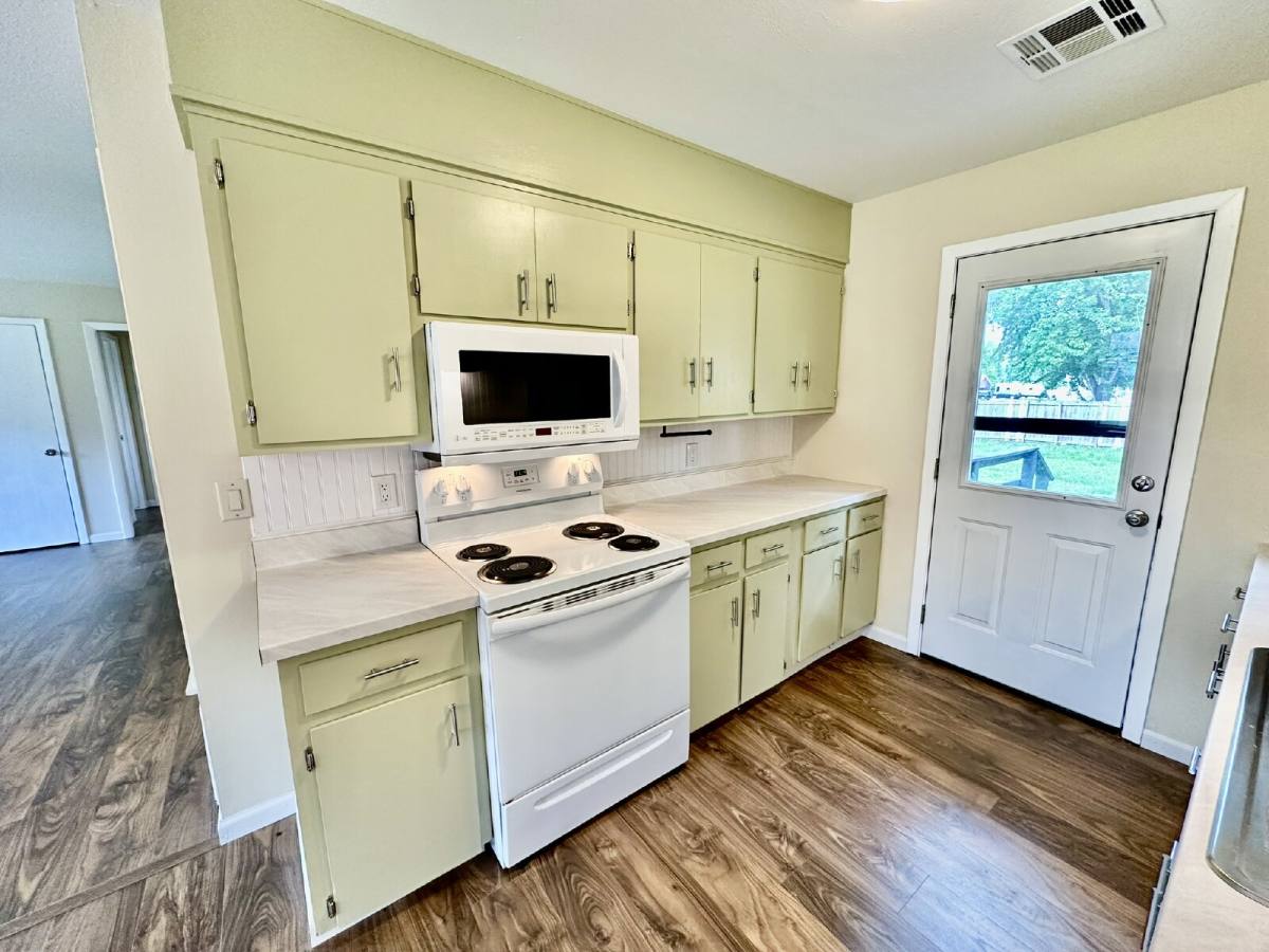 House for rent at 1202 SE E St, Bentonville, AR 72712
