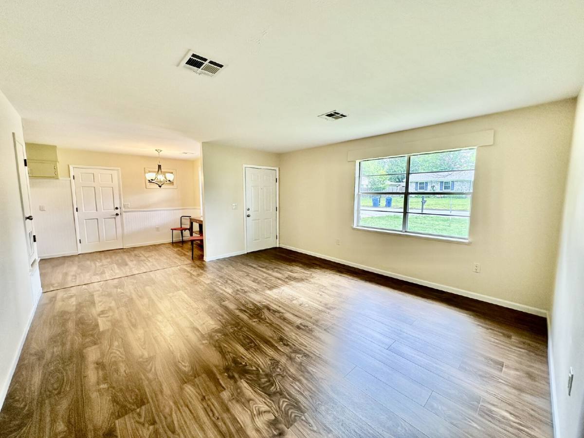 House for rent at 1202 SE E St, Bentonville, AR 72712