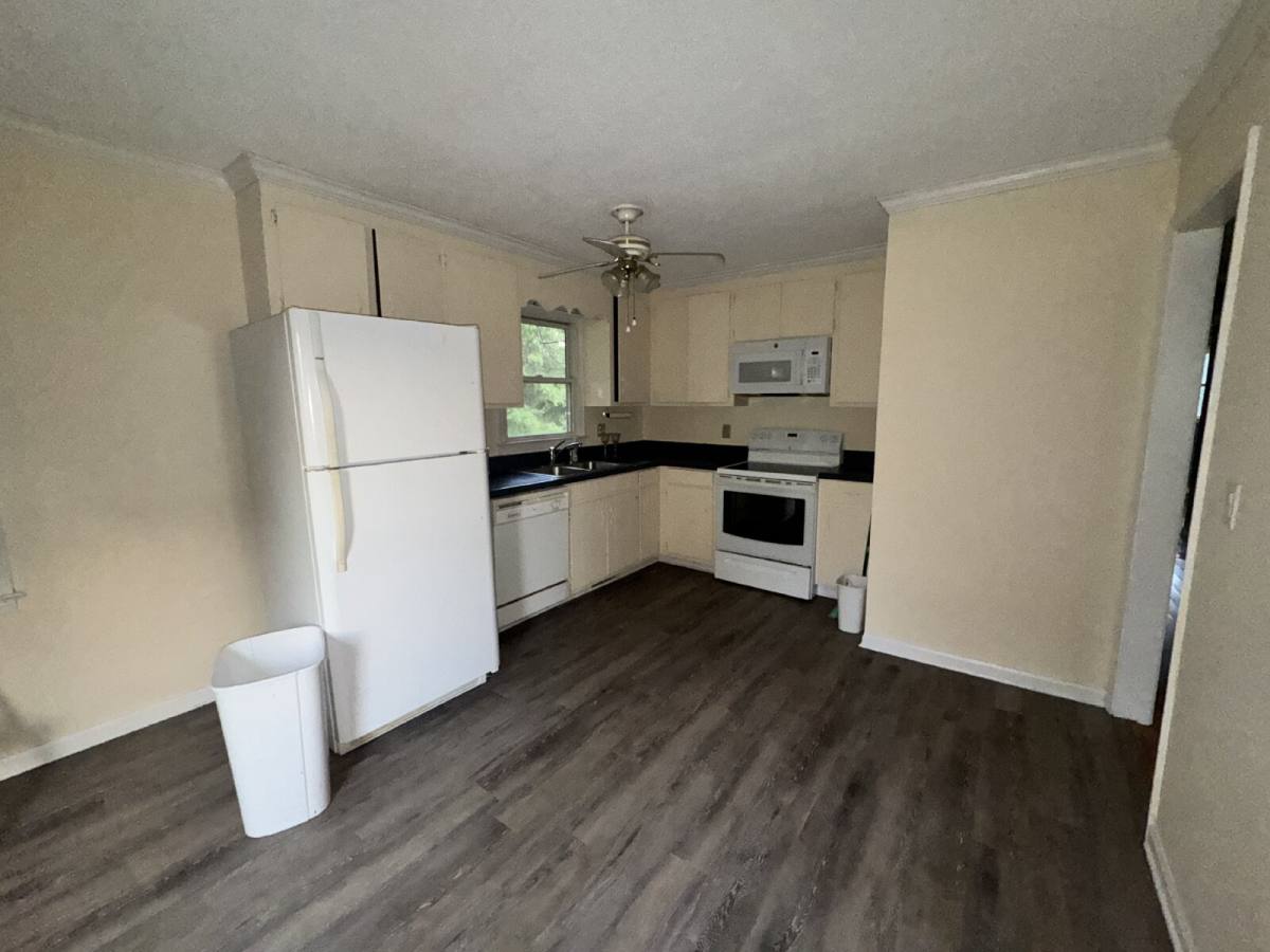 House for rent at 105 Oakmont 2 Dr, West Union, SC 29696