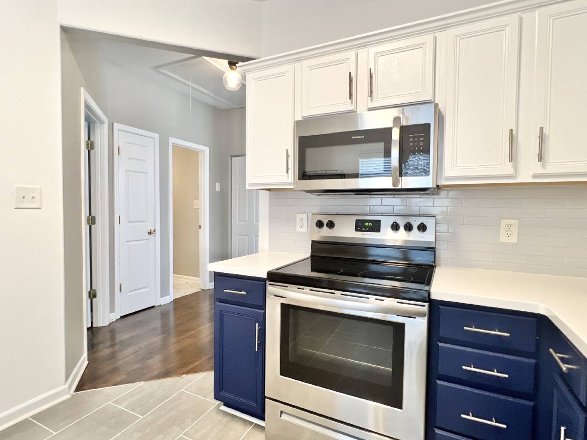 Townhouse for rent at 119 Ross Moore Ave, Charlotte, NC 28205