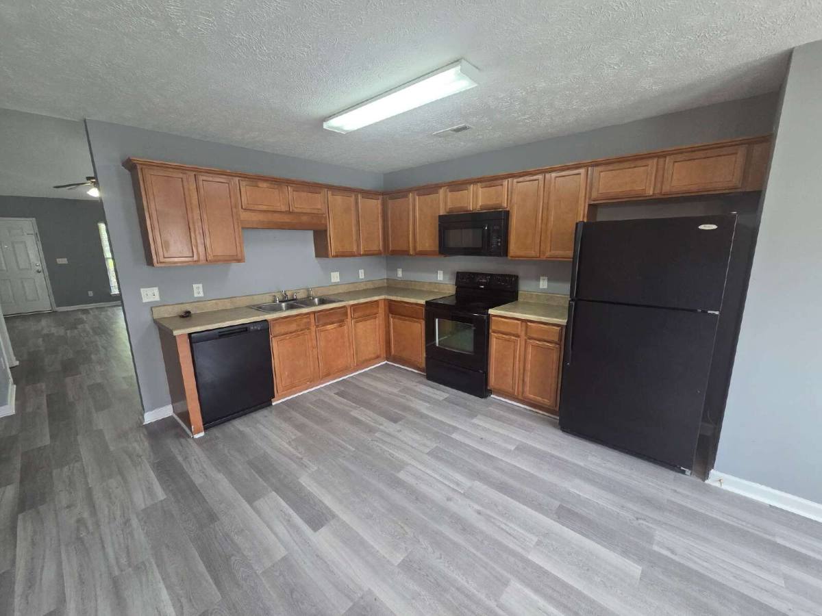 House for rent at 1214 Timber Creek Dr, Murfreesboro, TN 37128