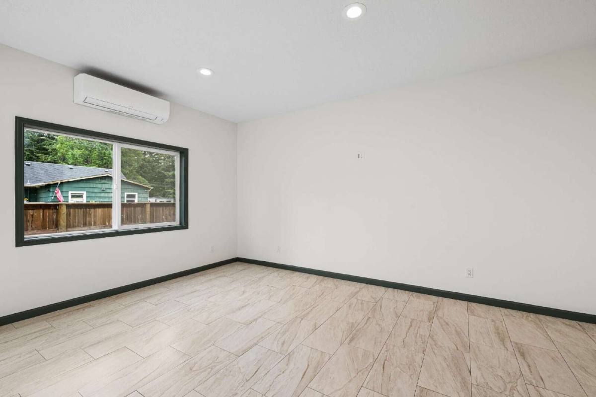 Apartment for rent at 88023 7th St, Veneta, OR 97487