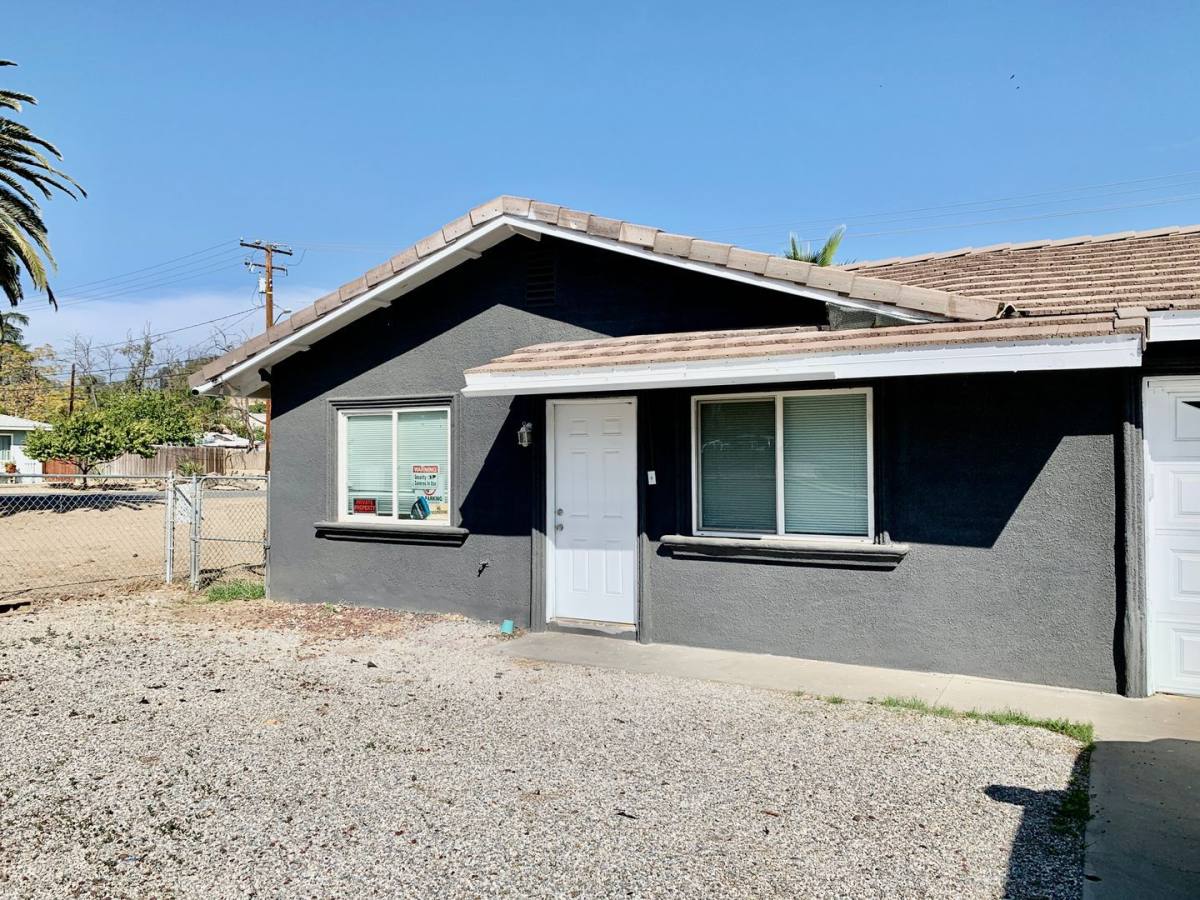 House for rent at 16510 Lakeshore Dr, Lake Elsinore, CA 92530