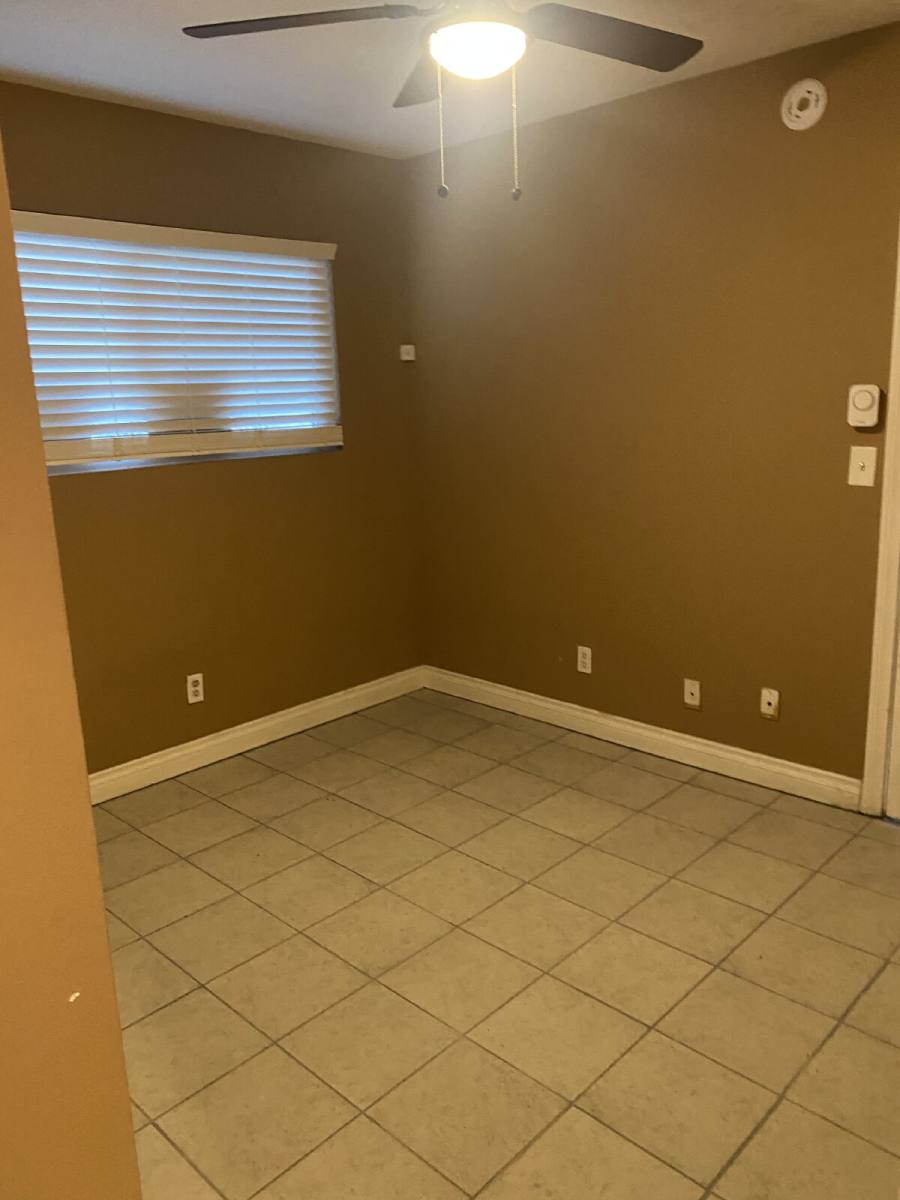 House for rent at 16510 Lakeshore Dr, Lake Elsinore, CA 92530