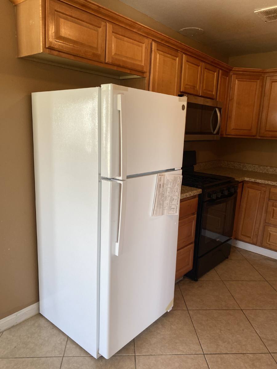 House for rent at 16510 Lakeshore Dr, Lake Elsinore, CA 92530