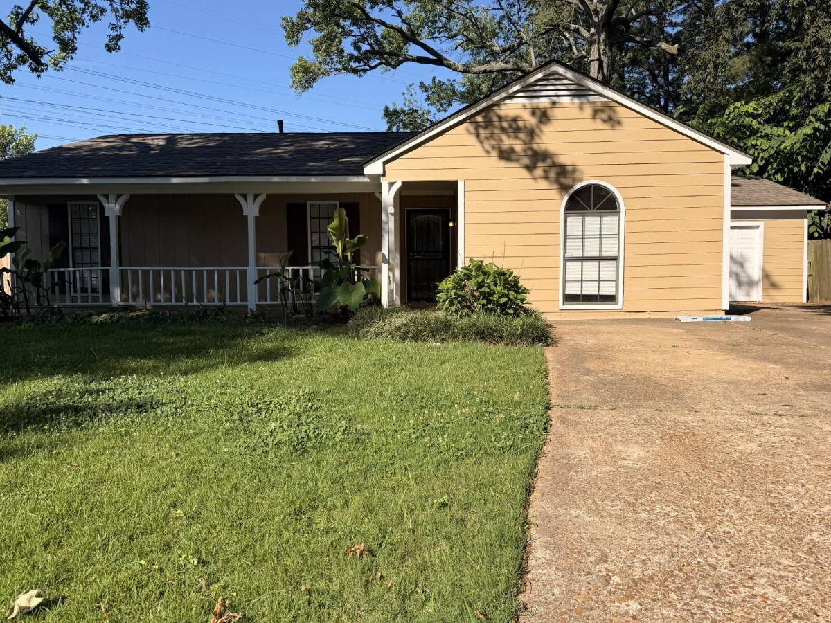House for rent at 6989 Cherry Blossom Dr, Memphis, TN 38133