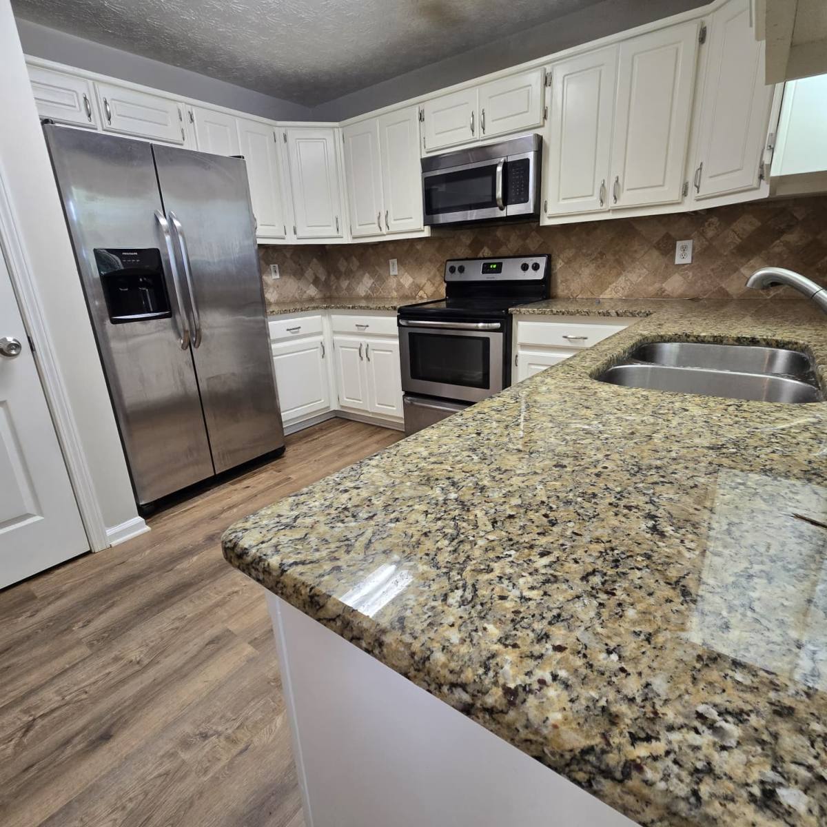House for rent at 253 Pebble Creek Dr, McDonough, GA 30253