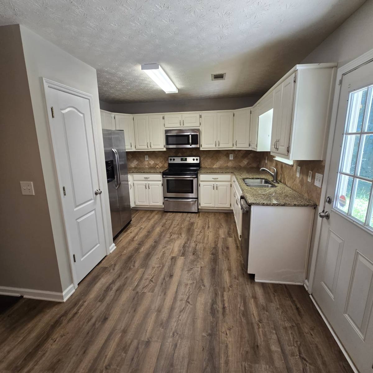 House for rent at 253 Pebble Creek Dr, McDonough, GA 30253