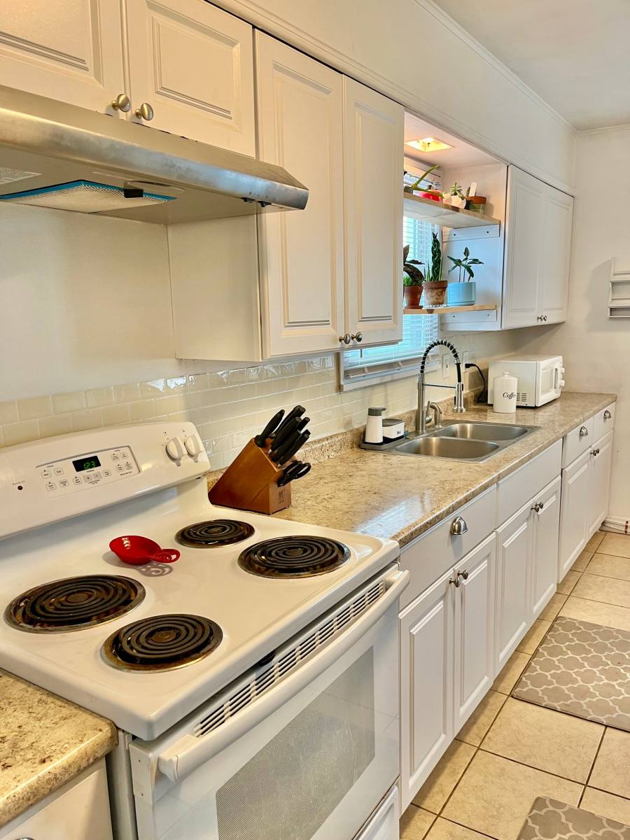 House for rent at 549 W 13th St, Indianapolis, IN 46202