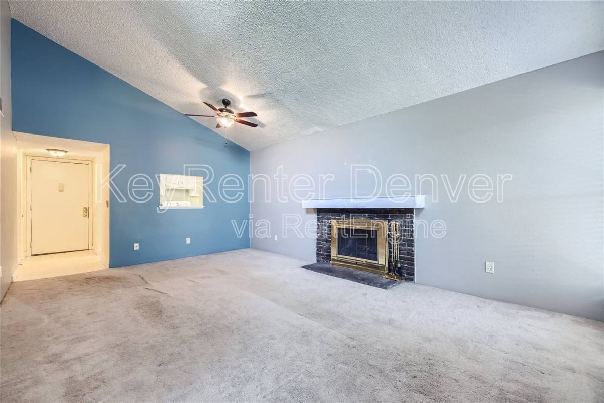 Condo for rent at 9727 E Peakview Ave #A11, Englewood, CO 80111