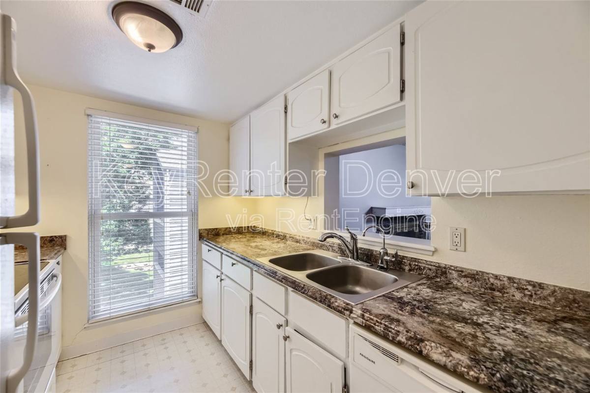 Condo for rent at 9727 E Peakview Ave #A11, Englewood, CO 80111