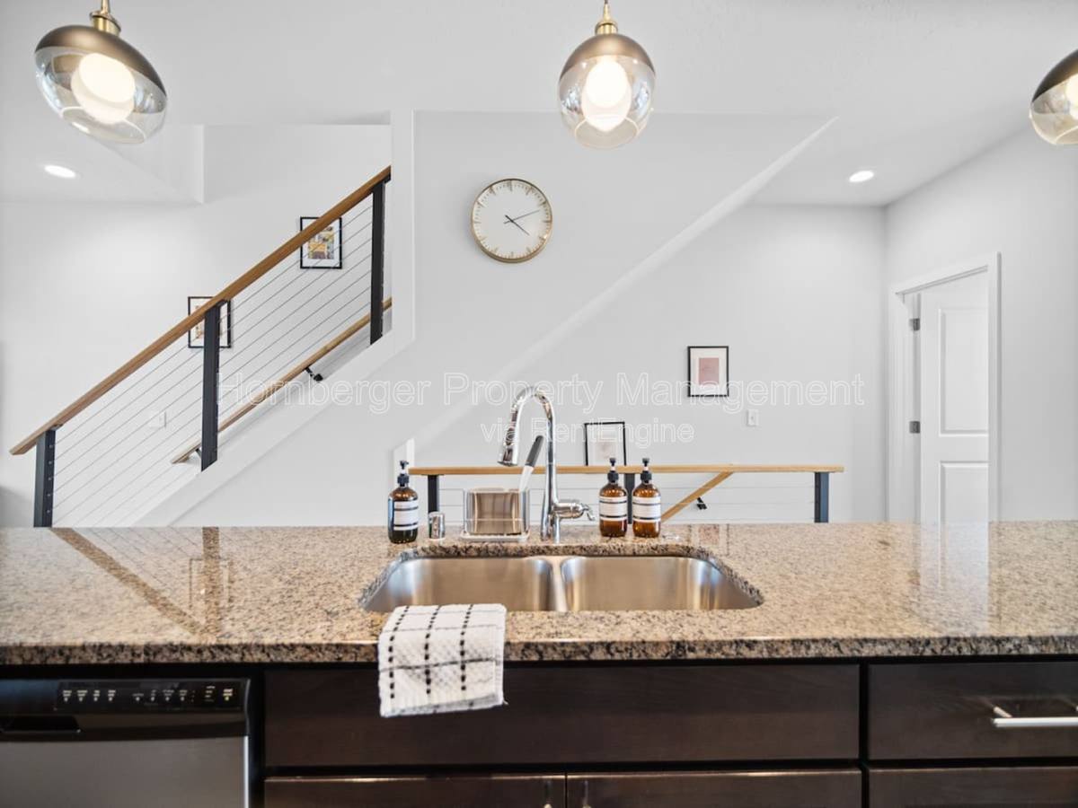 Townhouse for rent at 2325 W Bridge Ave, Spokane, WA 99201