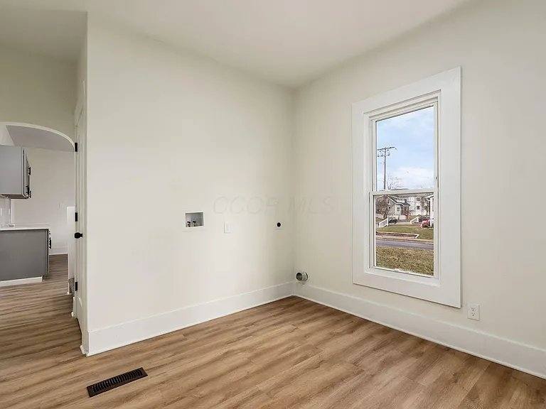 Townhouse for rent at 1165 E Whittier St, Columbus, OH 43206