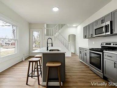 Townhouse for rent at 1165 E Whittier St, Columbus, OH 43206