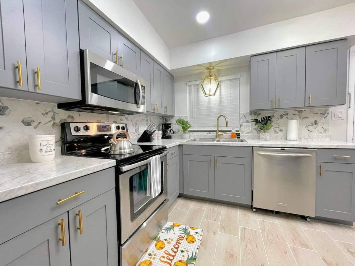 House for rent at 318 E Jersey St, Orlando, FL 32806
