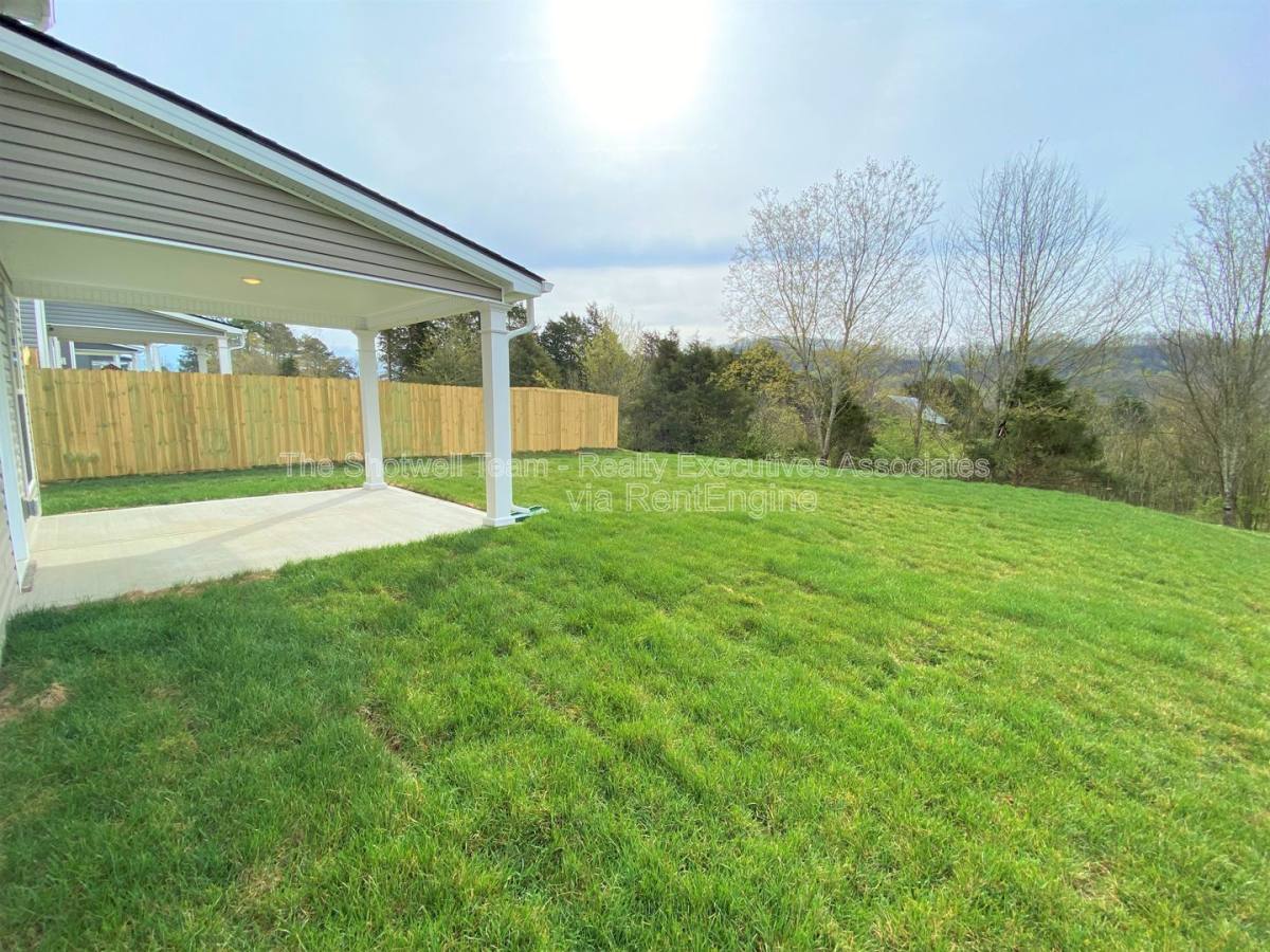 House for rent at 7852 Beeler Farms Lane, Knoxville, TN 37918